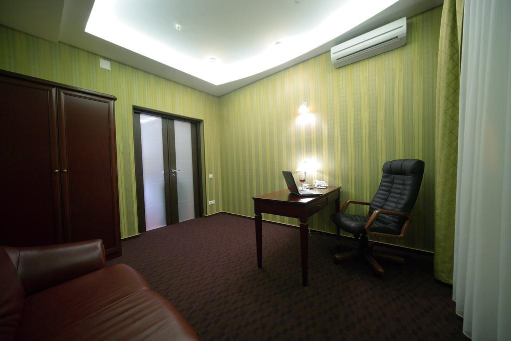 Victoria Hotel Kharkiv Interior photo